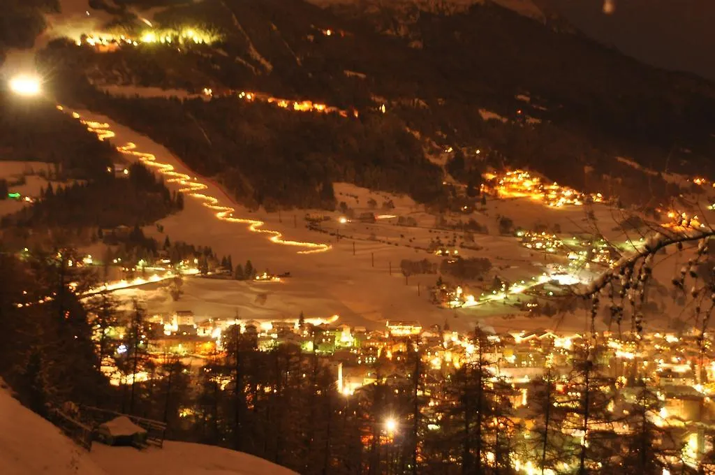 Chalet Del Cuore Guesthouse Valdisotto Affittacamere