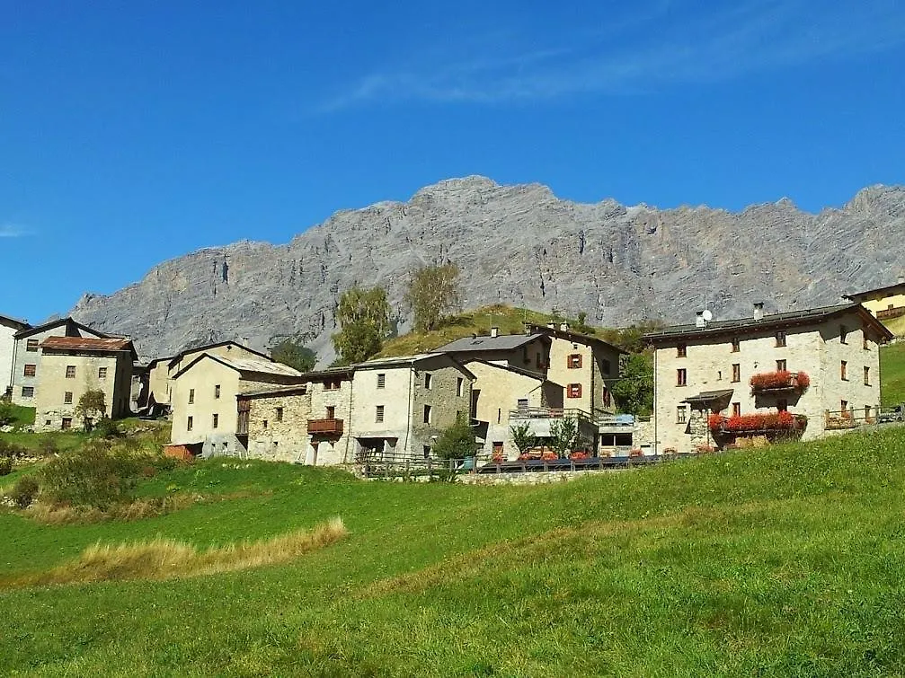 Chalet Del Cuore Guesthouse Valdisotto