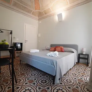 Domus Maqueda , Palermo Italia